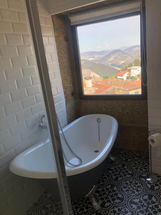Castas Do Douro Villa Tabuaco Exterior photo